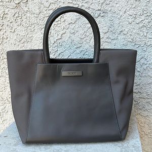 Vintage Tumi Gray Grey Leather Shoulder Bag Purse Pocketbook